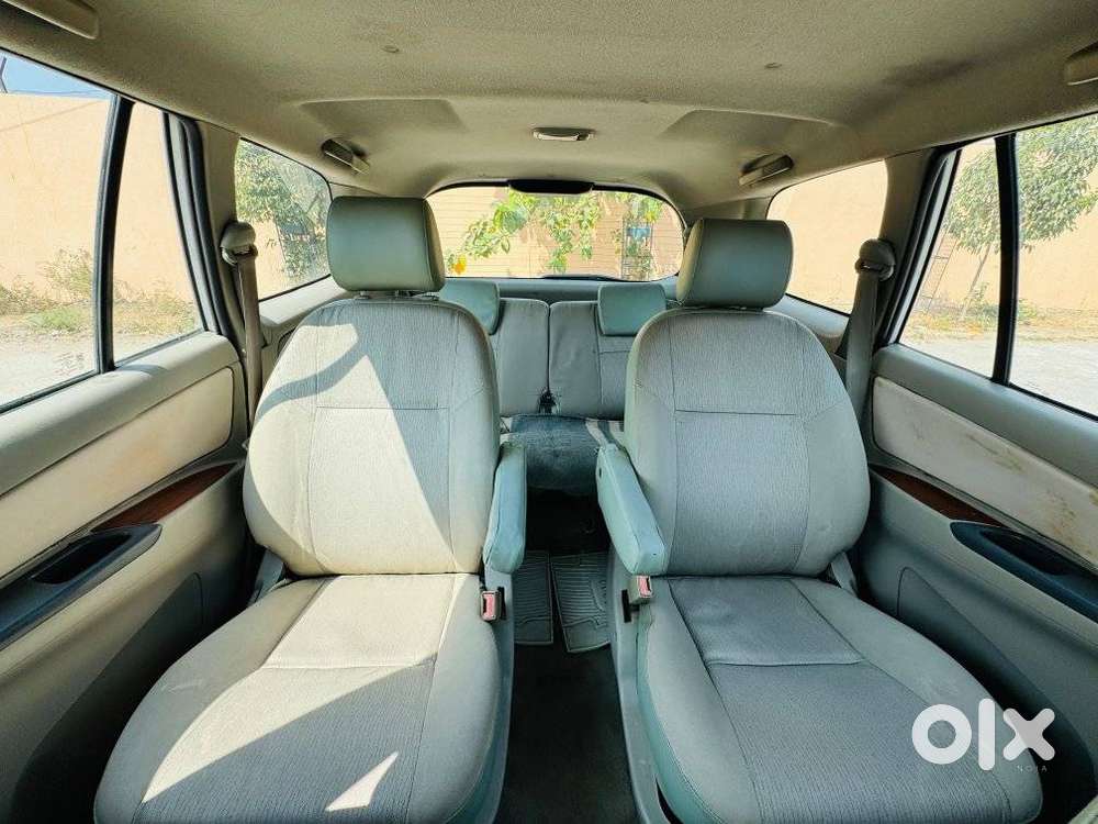 Toyota Innova 2.5 G (diesel) 8 Seater, 2009, Diesel