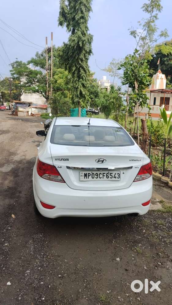 Hyundai Verna Fluidic 1.6 Vtvt Sx, 2012, Petrol
