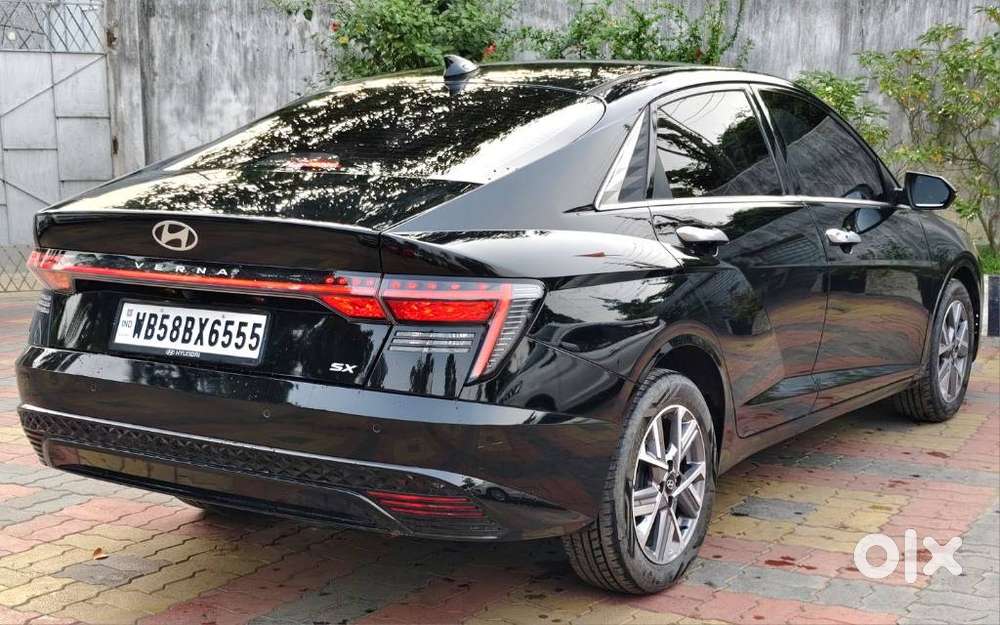Hyundai Verna, 2023, Petrol