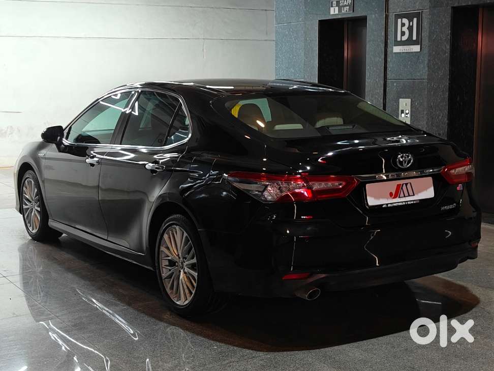 Toyota Camry Hybrid, 2020, Petrol
