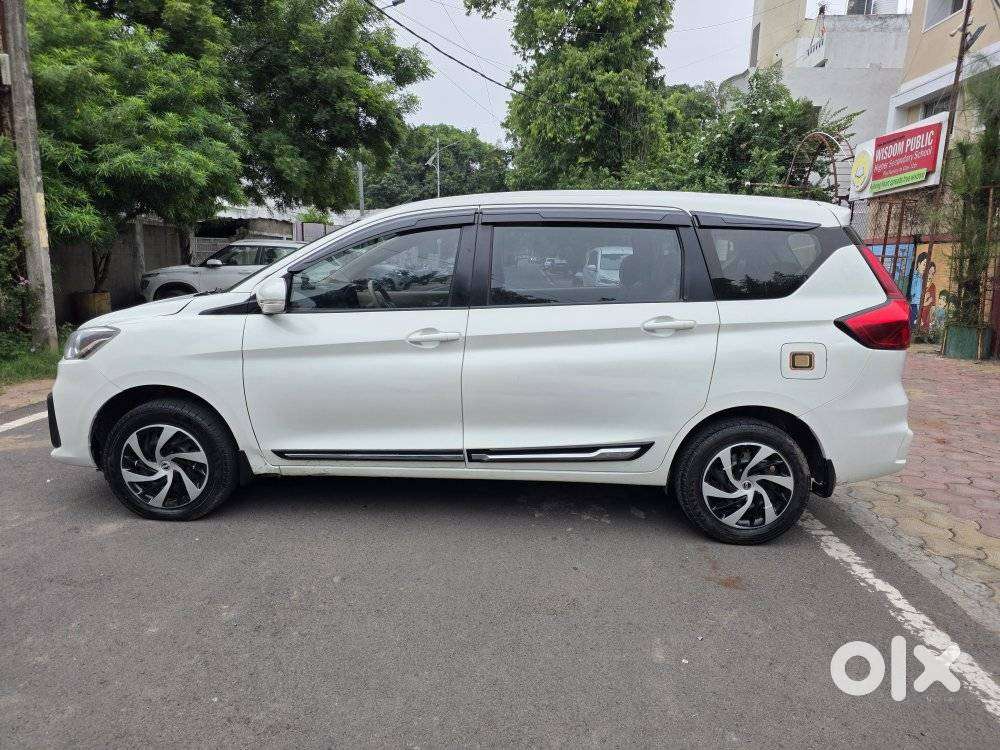 Maruti Suzuki Ertiga Vxi Shvs, 2023, Petrol