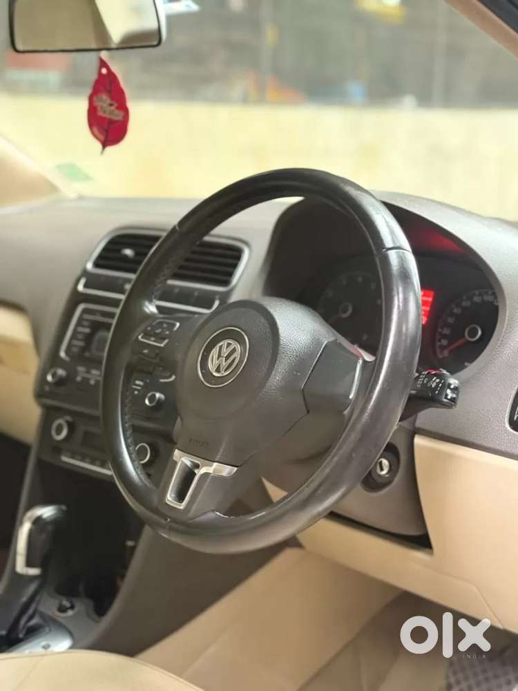 Volkswagen Vento Ipl Ii Petrol Highline At, 2013, Petrol