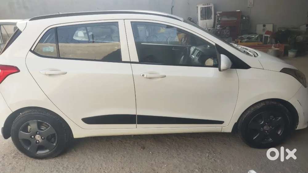 Hyundai Grand I10 2017 Diesel 71000 Km Driven