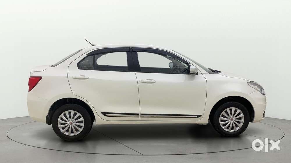 Maruti Suzuki Swift Dzire 1.2 Vxi Bsiv, 2022, Petrol