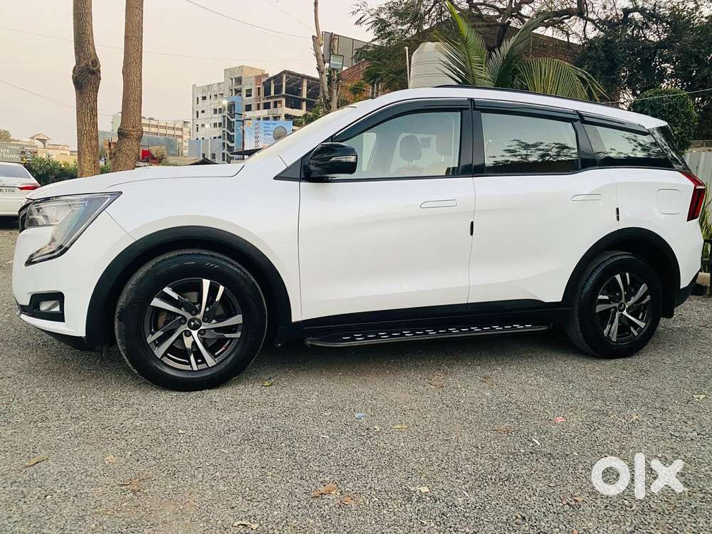 Mahindra Xuv700 2.2 Ax 5 Diesel At 7 Str, 2023, Diesel