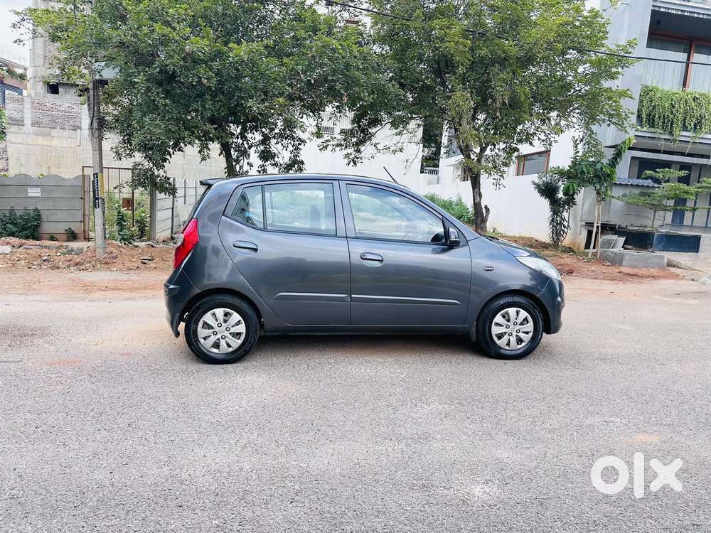 Hyundai I10 Sportz At, 2012, Petrol