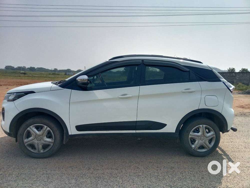 Tata Nexon 1.2 Revotron Xz, 2022, Petrol