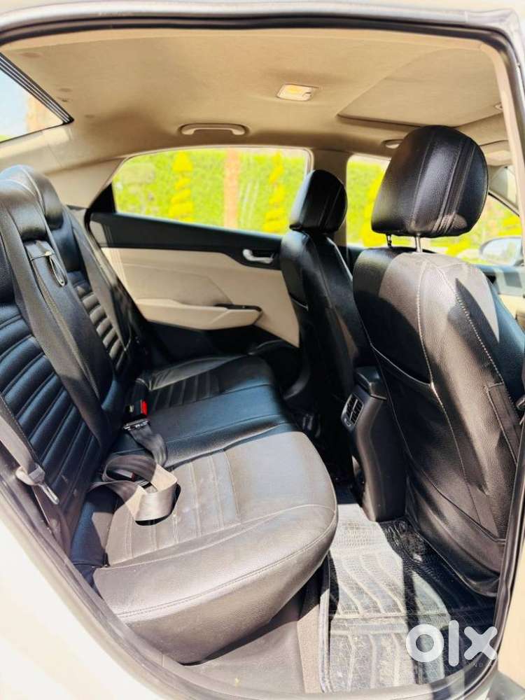 Hyundai Verna 2016-2017 1.6 Crdi At Sx Option, 2017