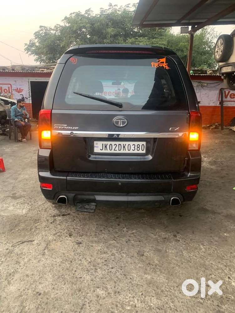 Tata Safari Storme 2013 Diesel 76000 Km Driven