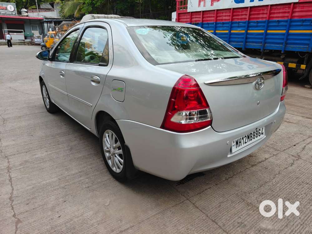 Toyota Etios V Sp, 2015, Petrol