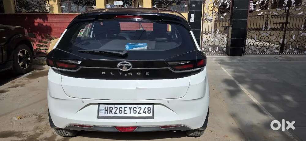 Tata Altroz 2022 Petrol Top Model In Good Condition