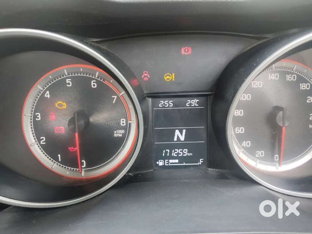 Maruti Suzuki Swift Vxi 2018