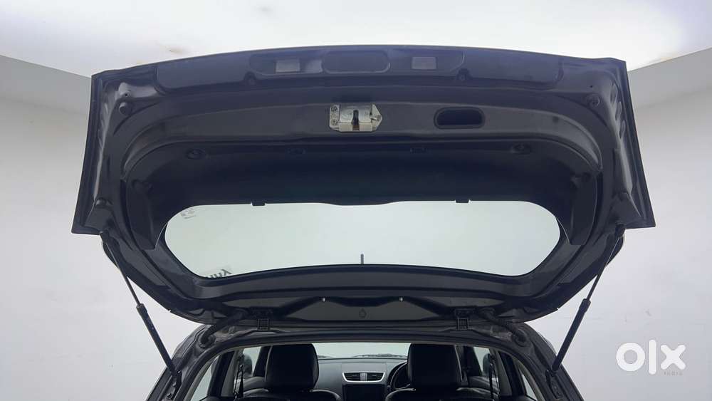 Maruti Suzuki Swift 1.2 Lxi (o), 2017, Petrol
