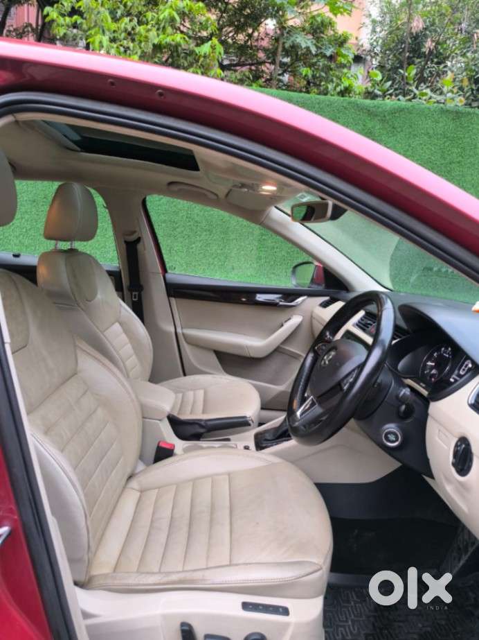 Skoda Octavia 2013-2017 Style Plus 1.8 Tsi At, 2017, Petrol