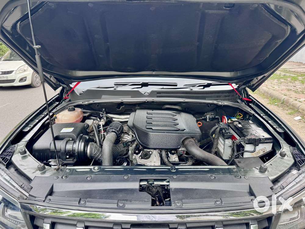 Mahindra Scorpio N Z8 Petrol Mt 7 Str, 2024, Petrol