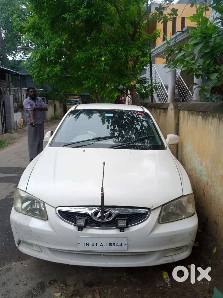 Hyundai Accent Hatchback 2013 Petrol 150000 Km Driven