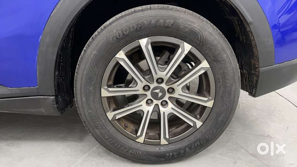 Mahindra Xuv700 2.2 Ax 7 Diesel At Luxury Pack Str, 2021, Diesel