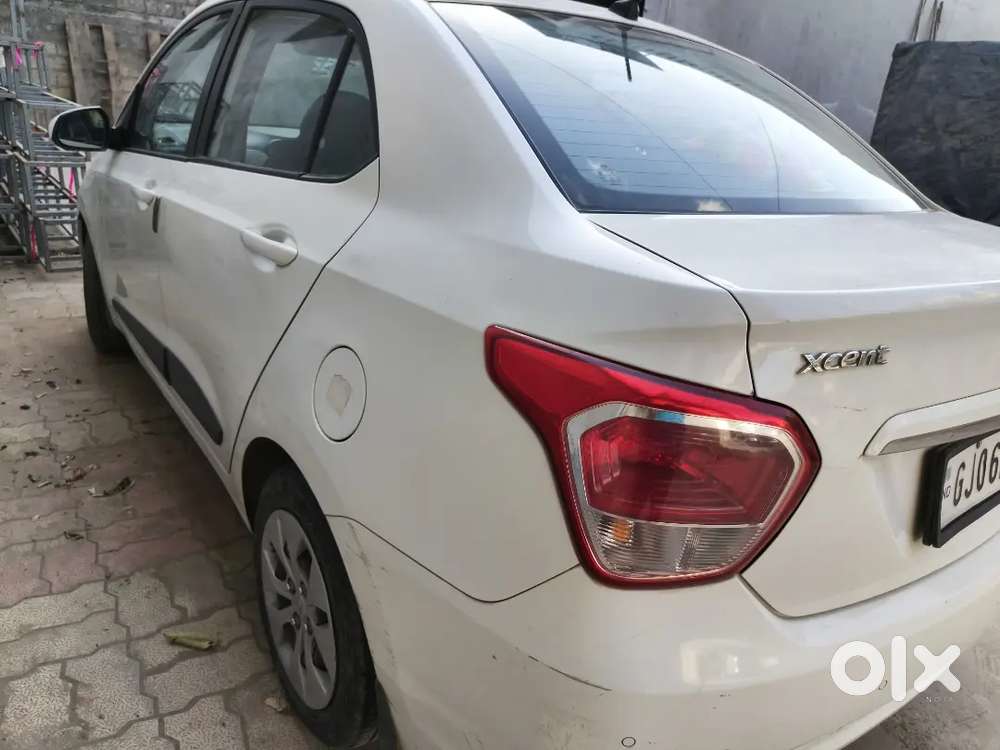 Hyundai Xcent 2016 Petrol Well Maintained