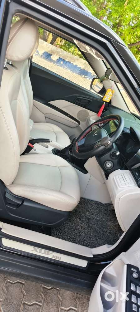 Mahindra Xuv300 W6 Diesel, 2023, Diesel