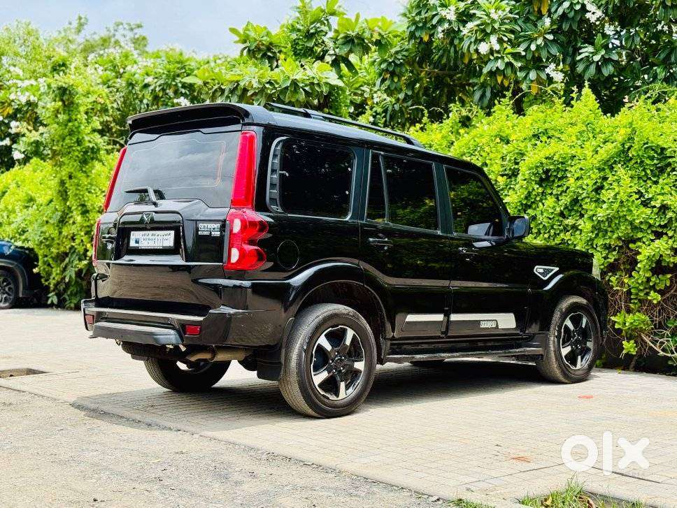 Mahindra Scorpio Classic 2.2 S 11 Mt 7 Str, 2024, Diesel