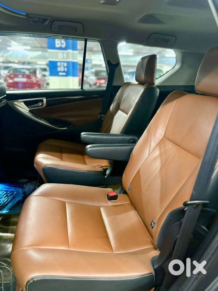 Toyota Innova Crysta