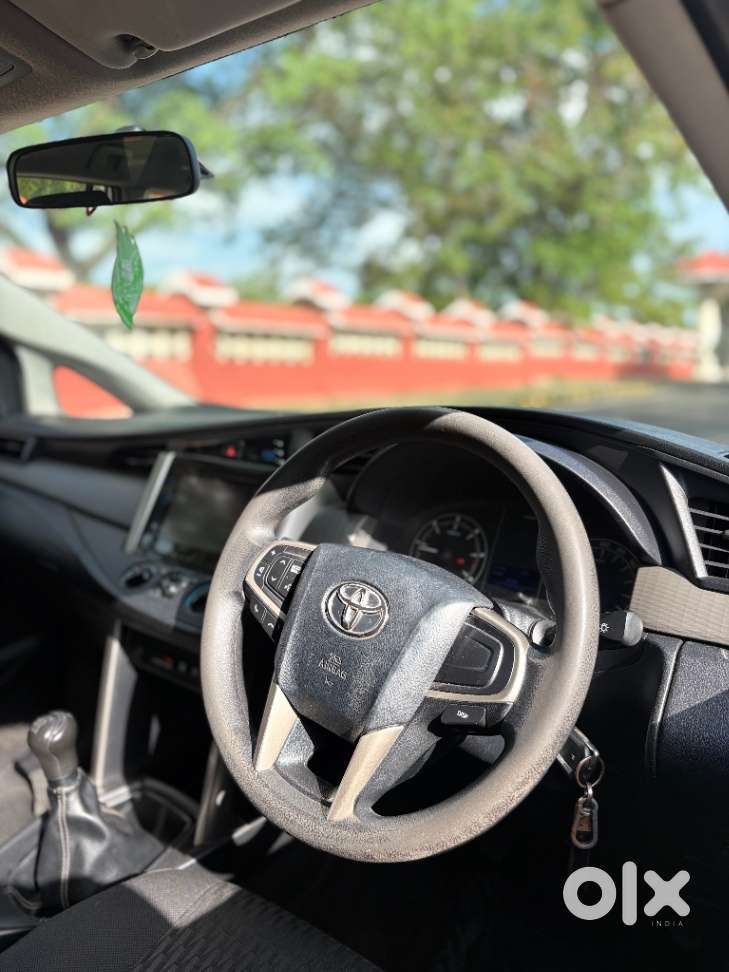 Toyota Innova Crysta 2.4 Gx Mt, 2019