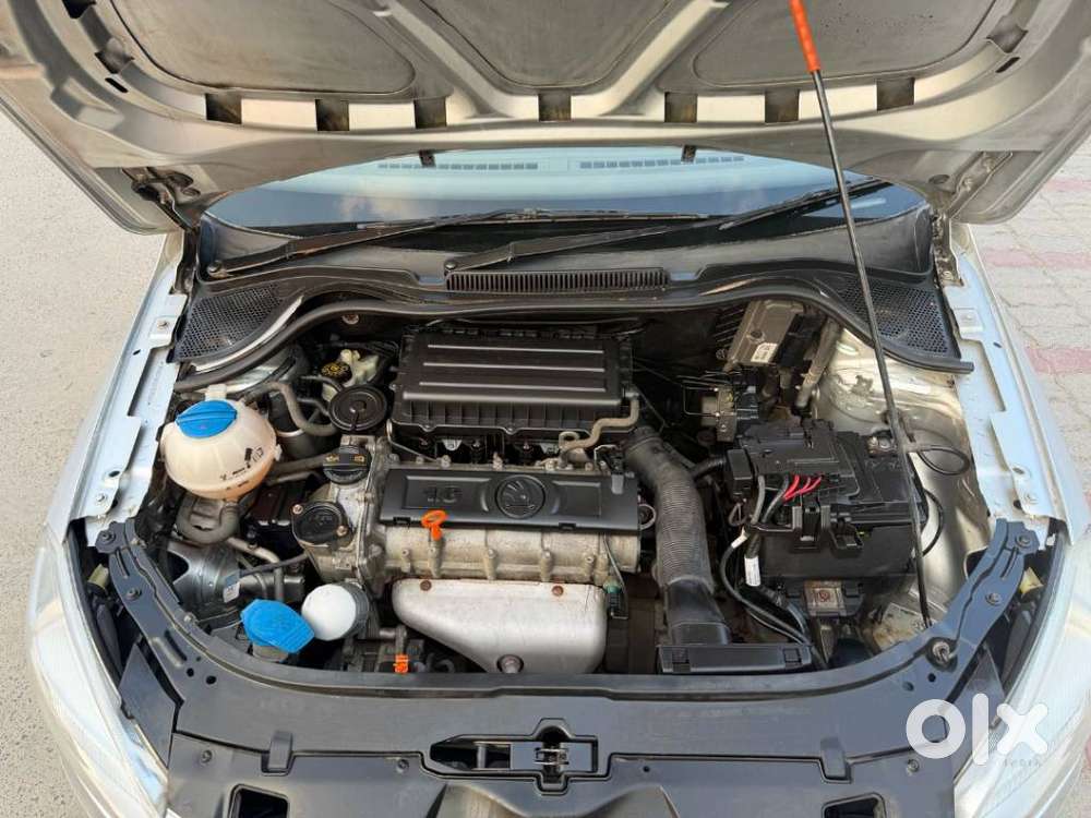Skoda Rapid 1.6 Mpi Ambition, 2013, Petrol