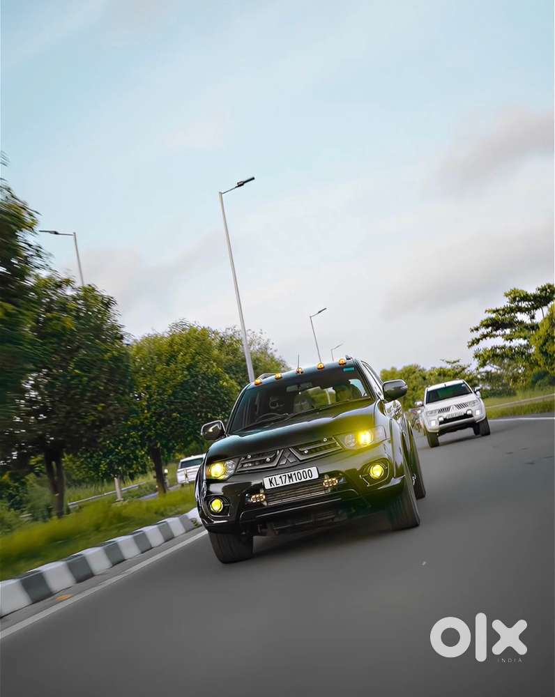 Mitsubishi Pajero Sport 2015