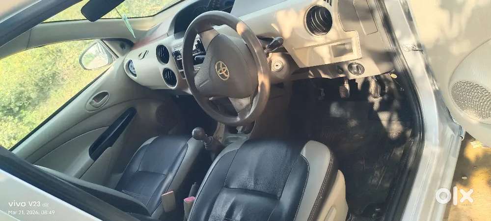 Toyota Etios 2015 Diesel 195000 Km Driven