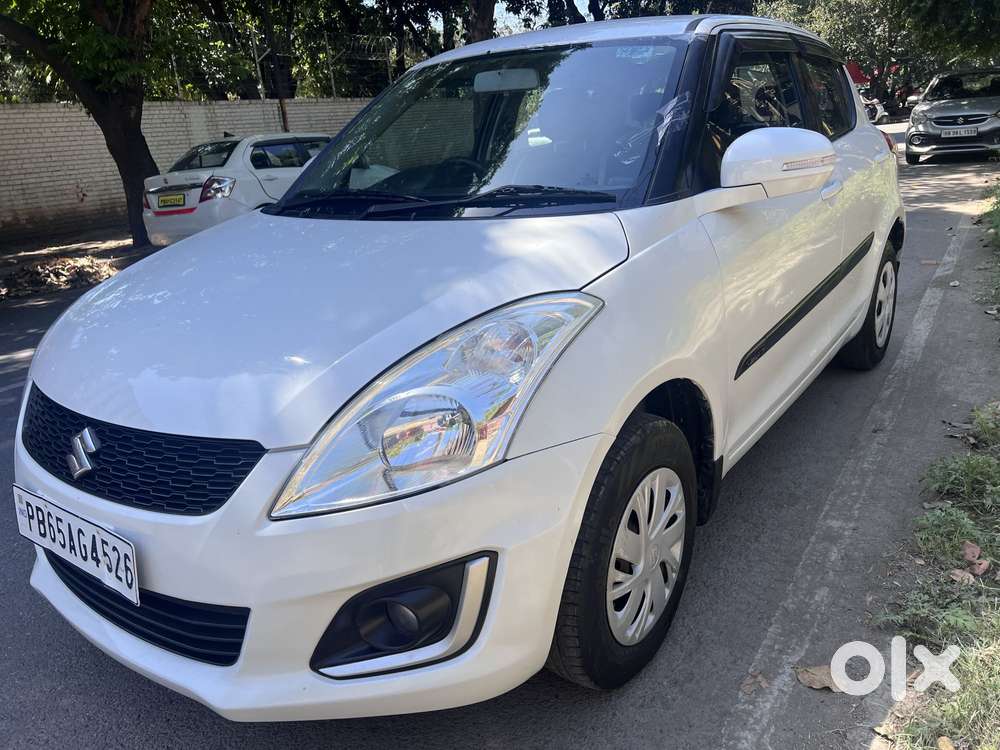 Maruti Suzuki Swift Vxi Optional, 2016, Petrol