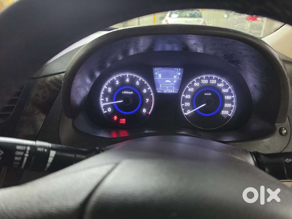 Hyundai Verna 1.6 2011