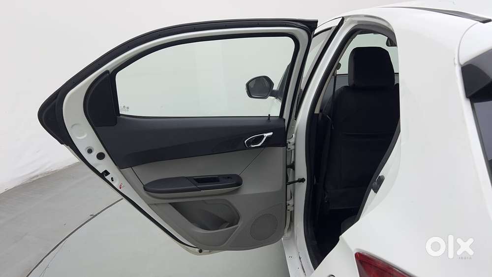 Tata Tiago 1.2 Revotron Xz Wo Alloy, 2018, Petrol