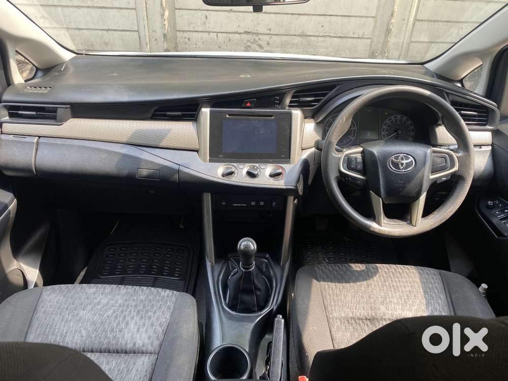 Toyota Innova Crysta 2.4 G Mt 7 Str, 2000, Diesel