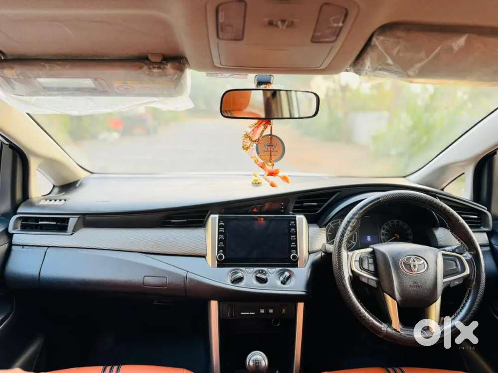 Toyota Innova Crysta 2023 Diesel 140000 Km Driven