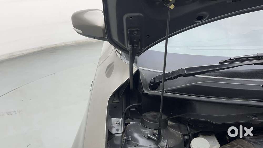 Maruti Suzuki Dzire 1.2 Vxi, 2017, Petrol