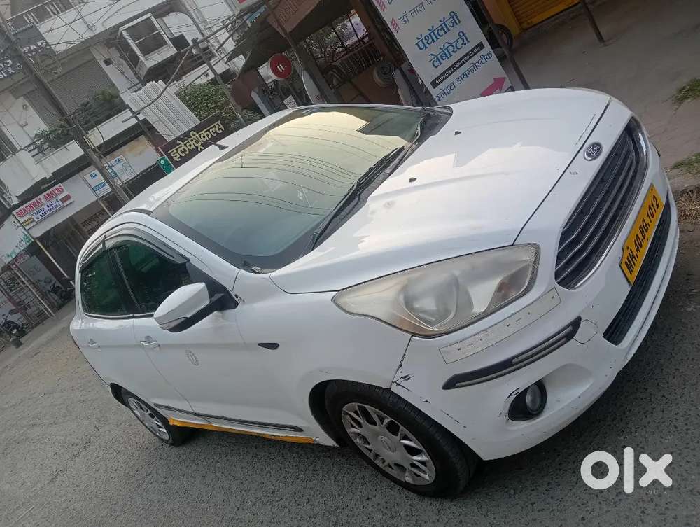 Ford Aspire Titanium Blu 2017