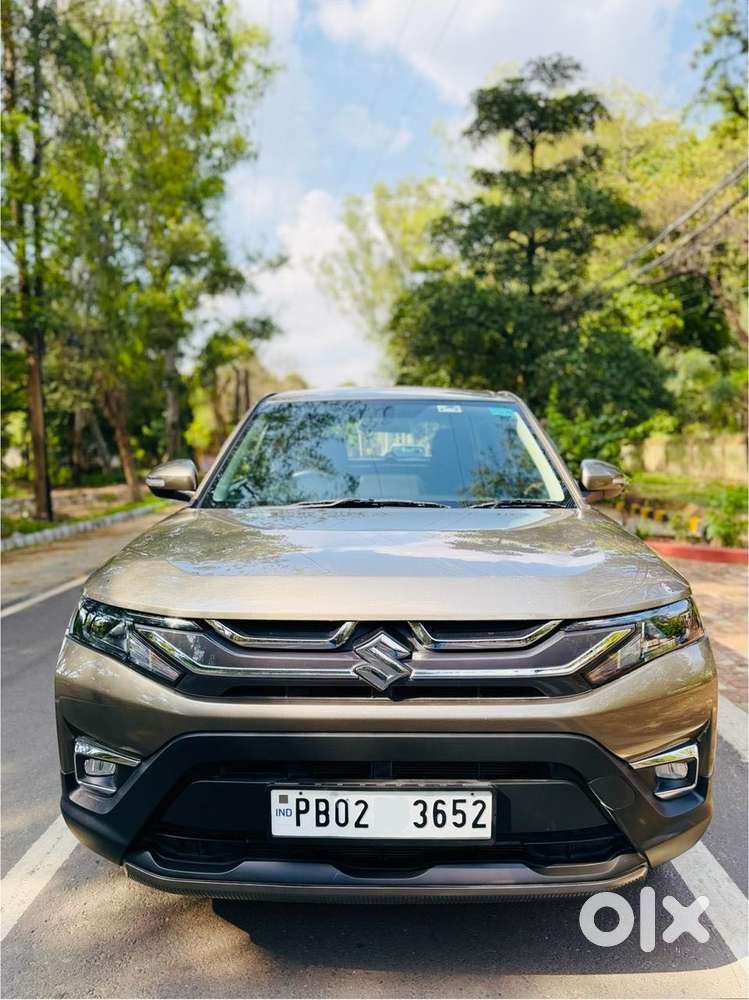 Maruti Suzuki Brezza 1.5 Lxi Smart Hybrid, 2025, Petrol