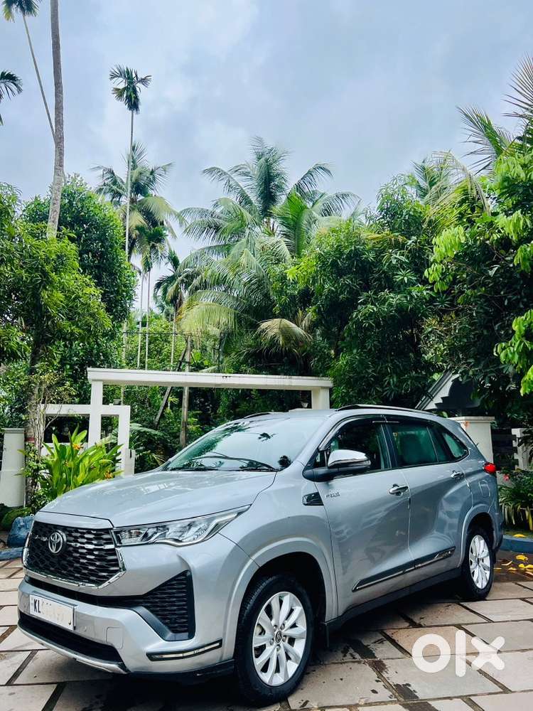 Toyota Hycross 40000km  2023