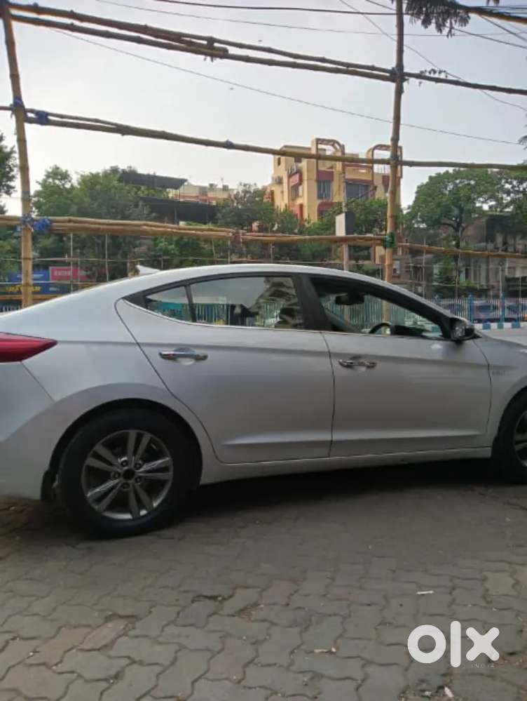 Hyundai Elantra 2018 Petrol Well Maintained