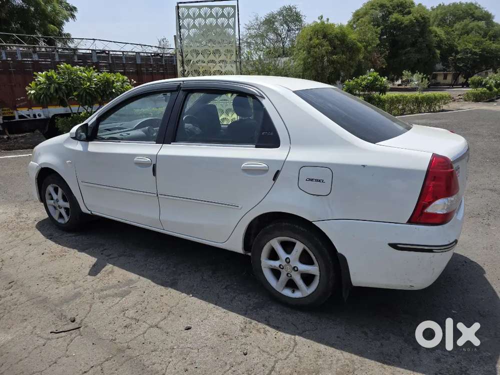 Toyota Etios 2013 Diesel 195000 Km Driven