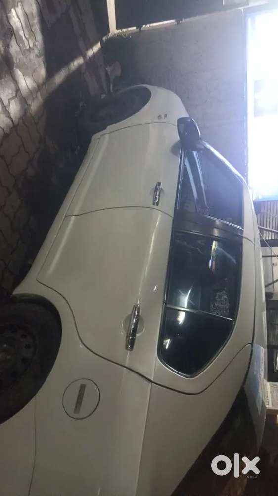 Maruti Suzuki Swift Dzire 2014 Petrol 10000 Km Driven