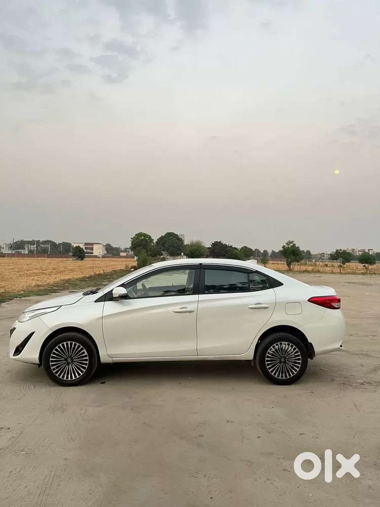 Toyota Yaris G Cvt, 2018, Petrol