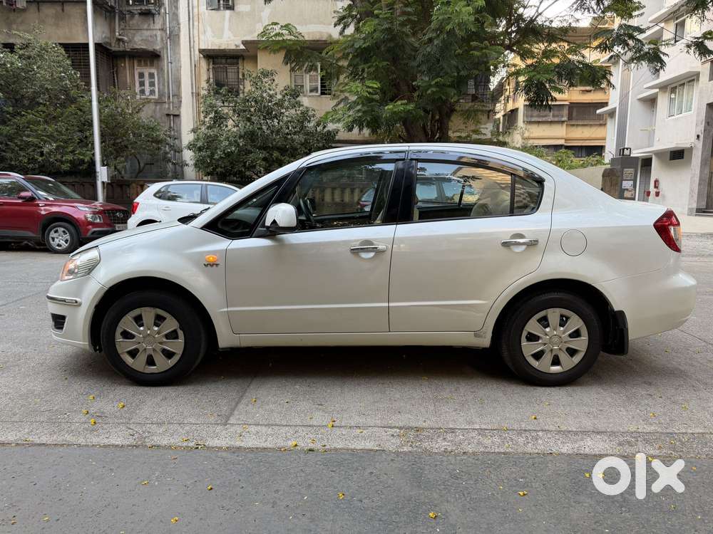 Maruti Suzuki Sx4 Vxi Bsiv, 2013, Petrol