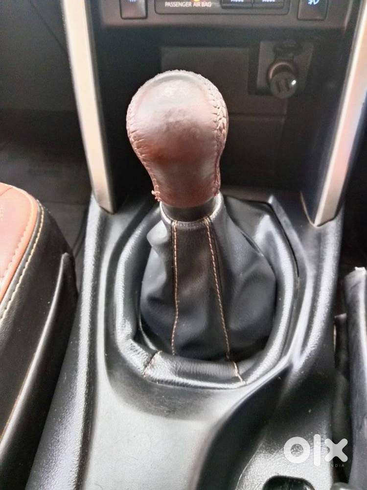 Toyota Innova Crysta 2.4 G Mt 8s, 2019, Diesel