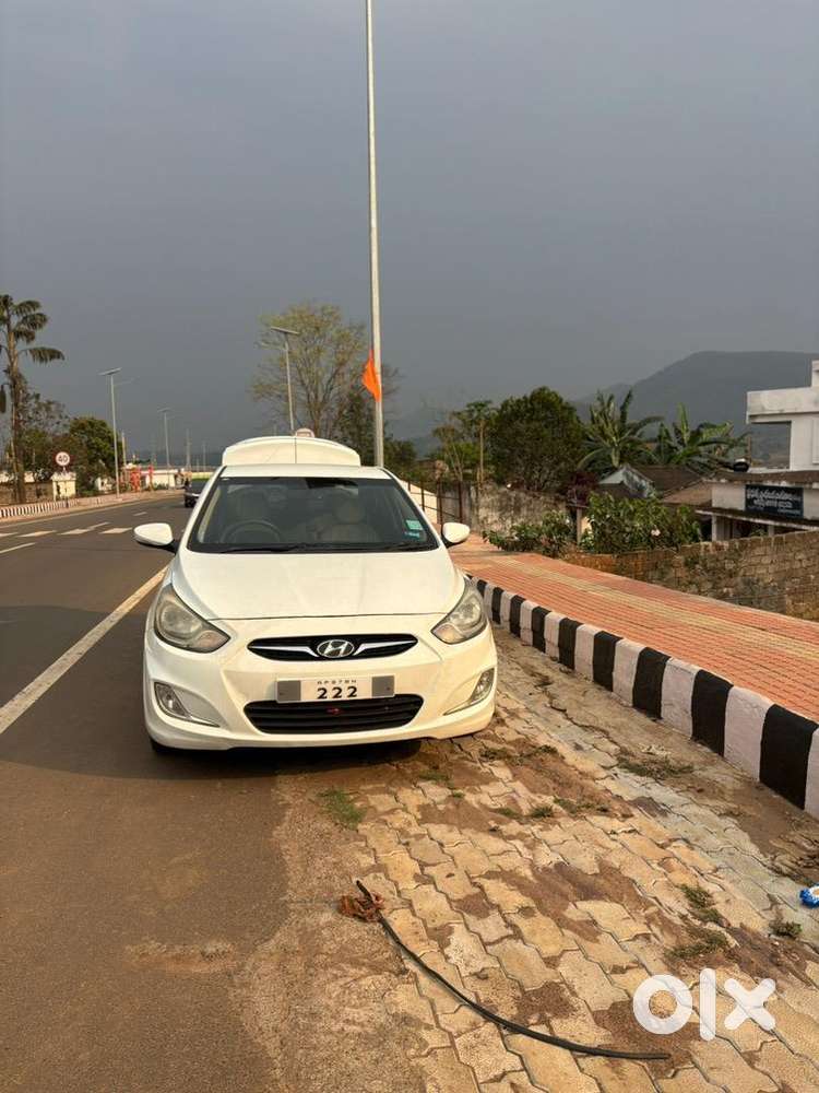 Hyundai Verna 2012 Diesel 127000 Km Driven