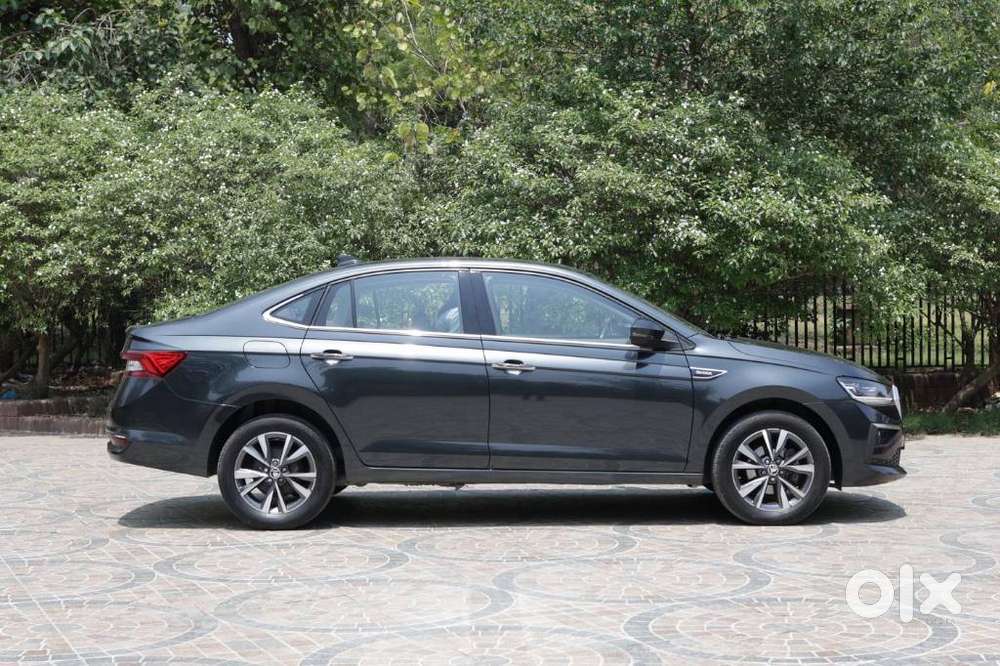 Skoda Slavia 1.0 Tsi Style At, 2023, Petrol