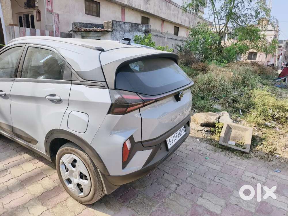 Tata Nexon 2025 Cng & Hybrids 11000 Km Driven