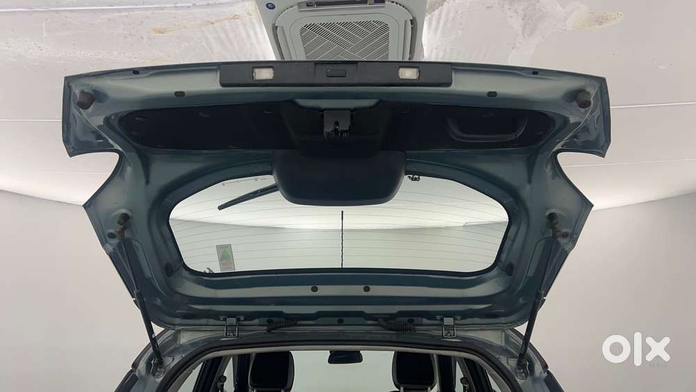 Tata Punch 1.2 Revotron Creative Amt Dual Tone, 2024, Petrol