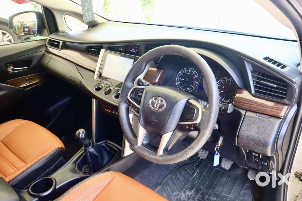 Toyota Innova Crysta [2020-ongoing] 2.7 Gx Mt 7 Str, 2022, Petrol