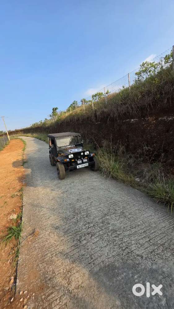 Mahindra Jeep